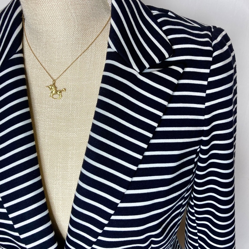 Banana Republic Schoolboy Blazer - Picture 2 of 12